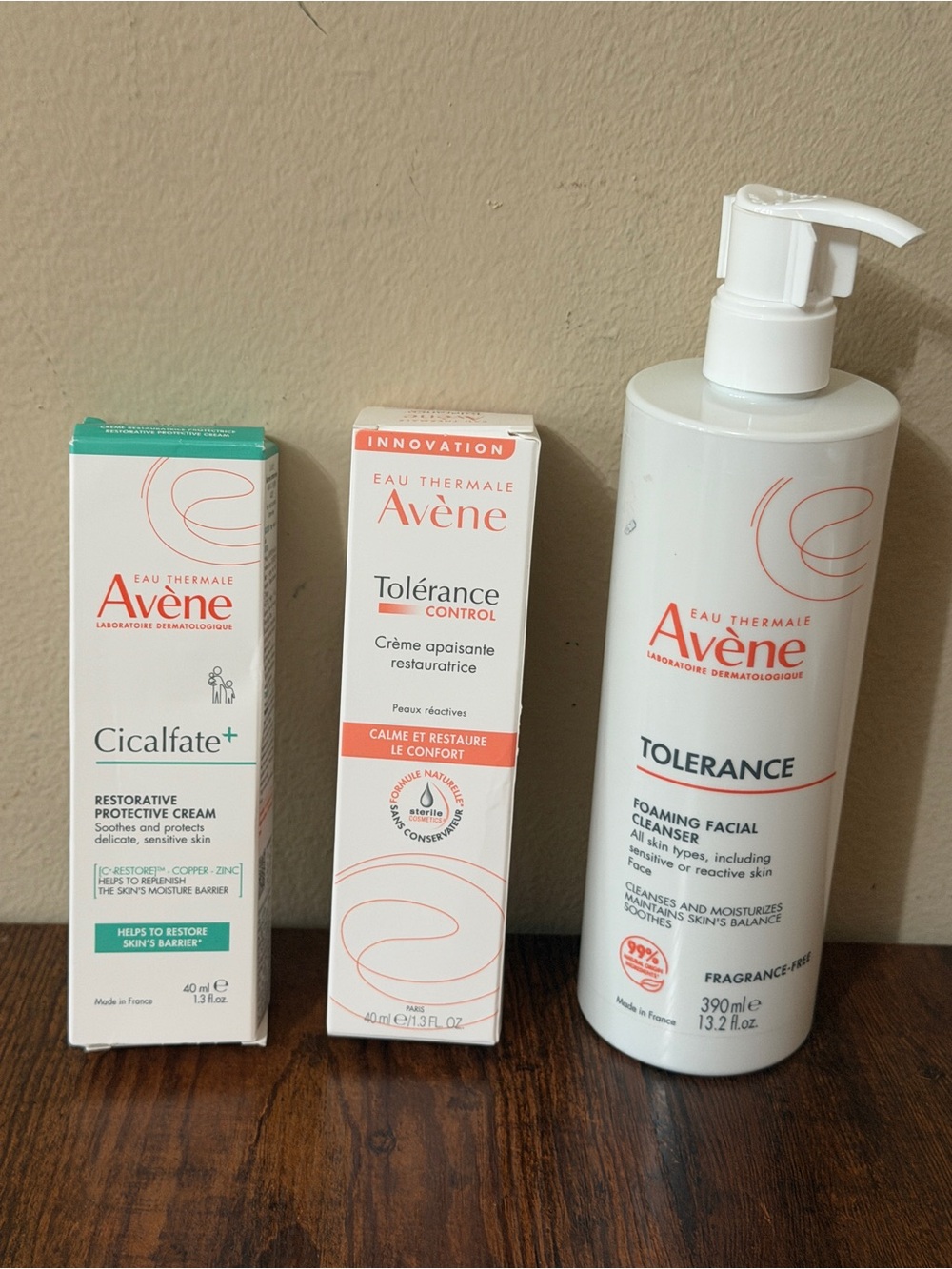 Avene Tolerance Foaming Facial Cleanser - and more bundle